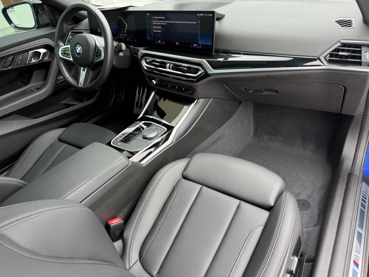 BMW 2 Series Vehicle Image 09