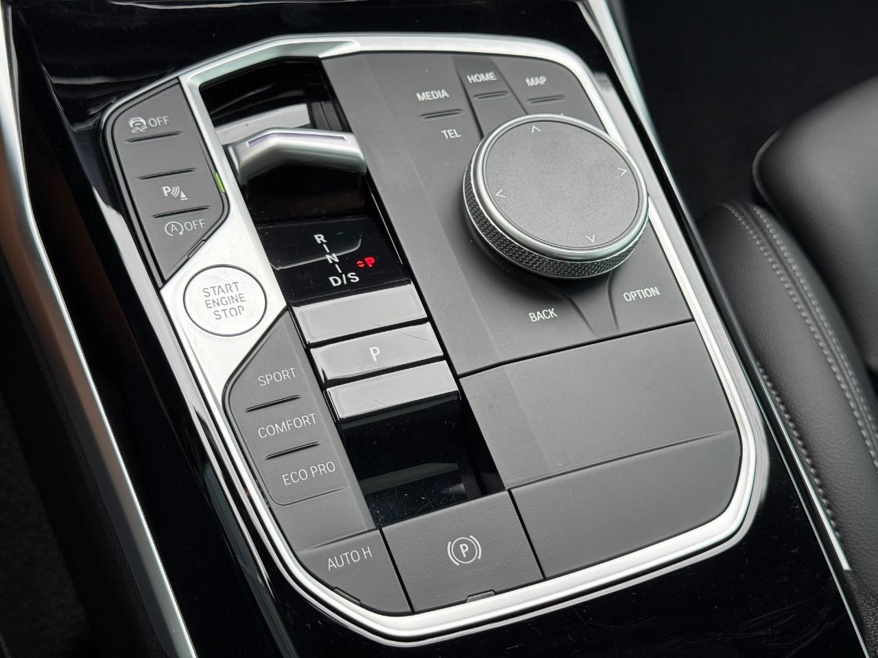BMW 2 Series Vehicle Image 18
