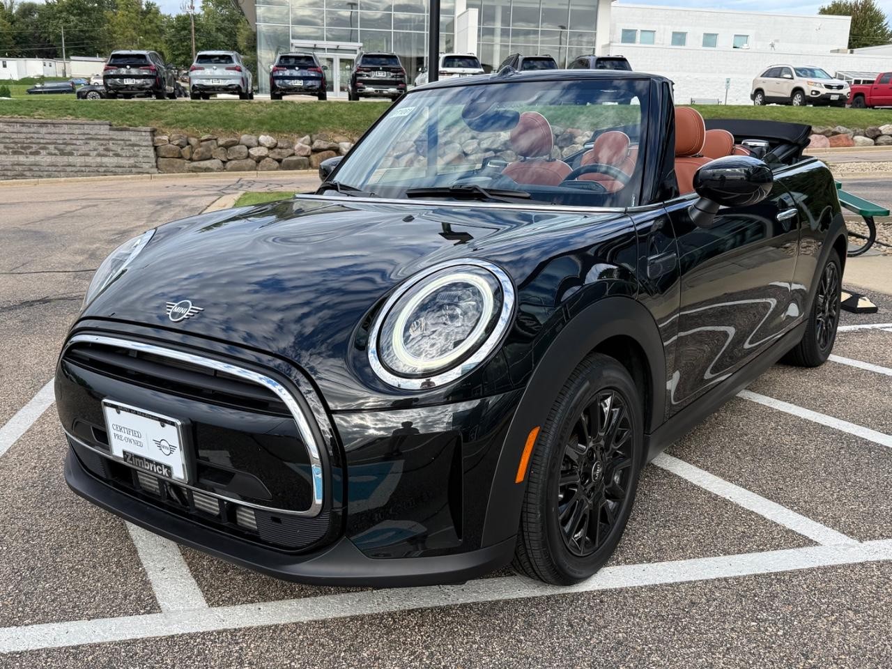 MINI Convertible Vehicle Image 07