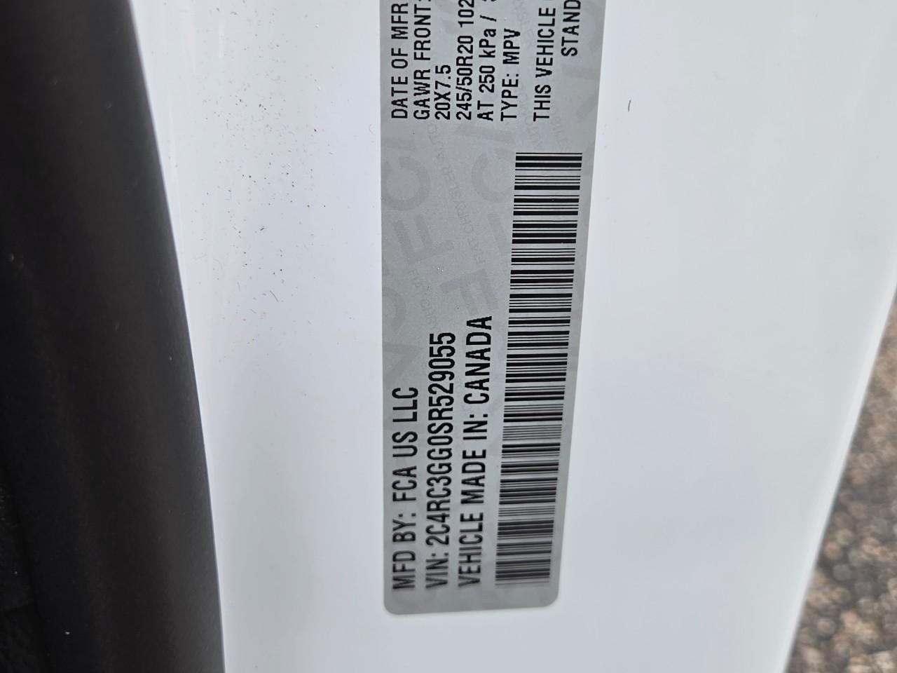 Chrysler Pacifica Vehicle Image 24