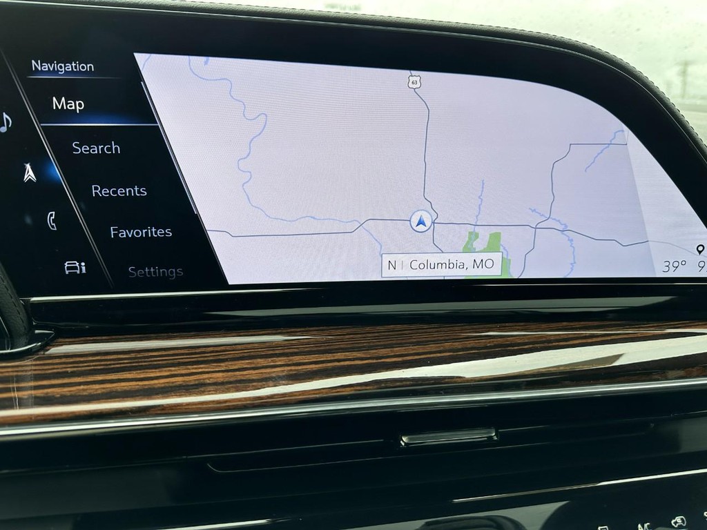 Cadillac Escalade ESV Vehicle Full-screen Gallery Image 23