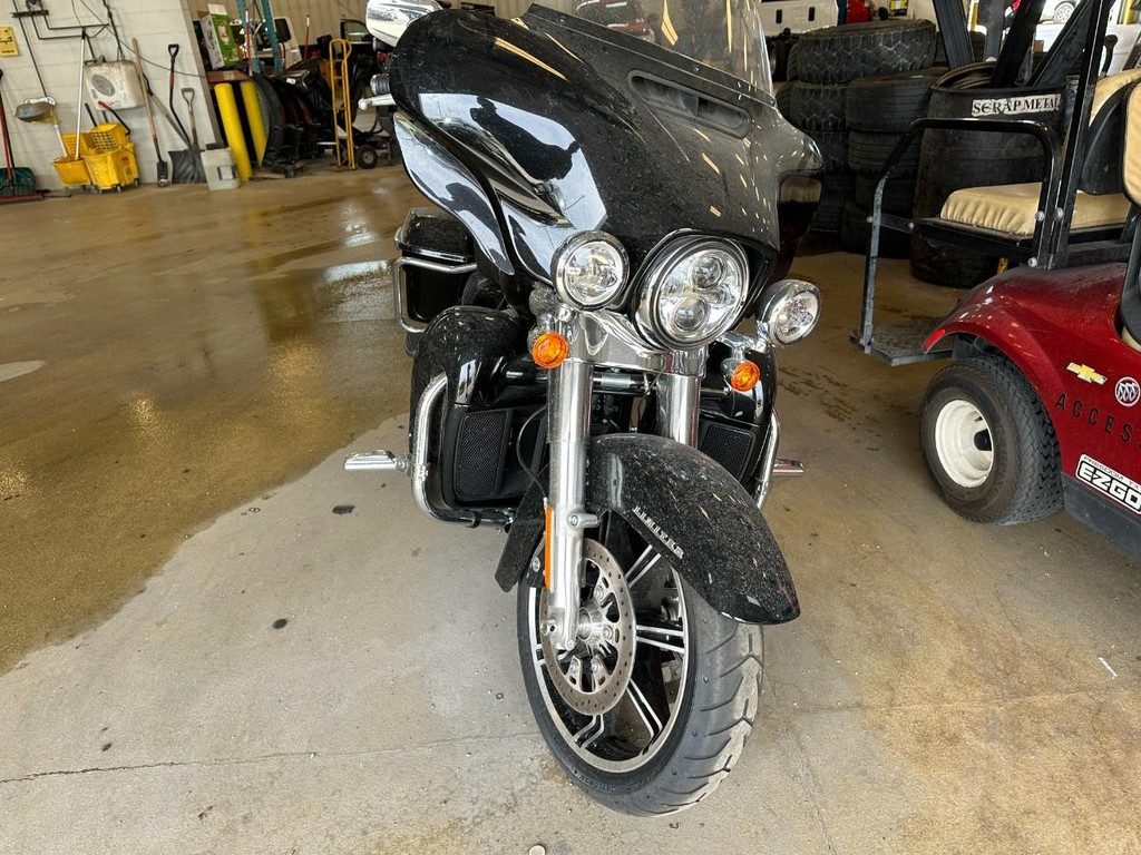 Harley-Davidson   Vehicle Full-screen Gallery Image 02