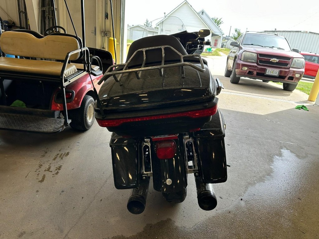 Harley-Davidson   Vehicle Full-screen Gallery Image 05