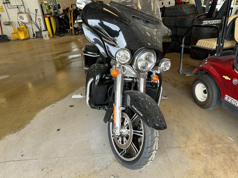 Harley-Davidson   Vehicle Full-screen Gallery Image 02