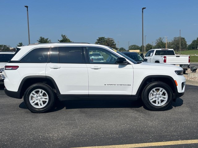 more details - jeep grand cherokee