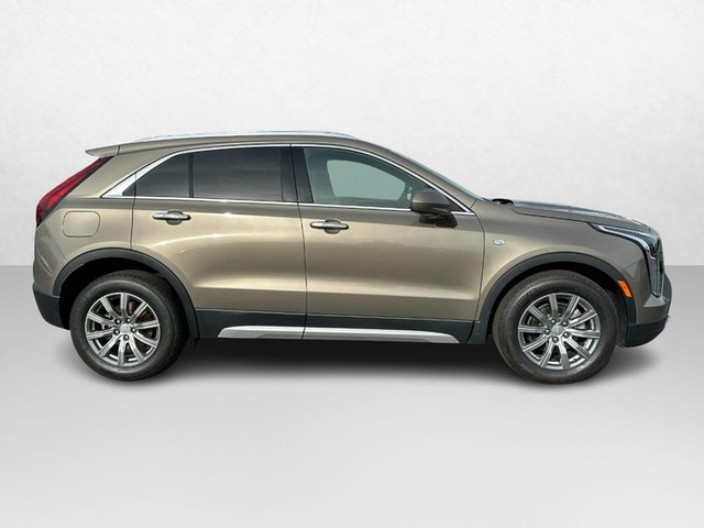 more details - cadillac xt4