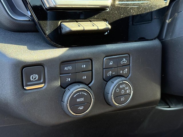 2025 Chevrolet Silverado 1500 High Country - Photo 17