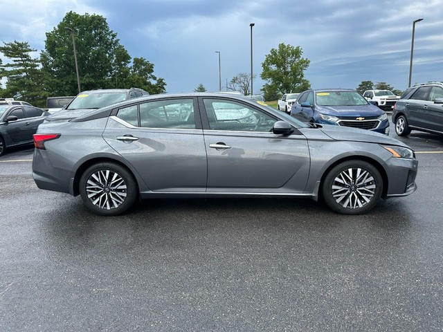 2024 Nissan Altima 2.5 SV at Bob McCosh Chevrolet GMC Cadillac in Columbia MO