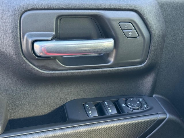 2025 Chevrolet Silverado 1500 Custom - Photo 14
