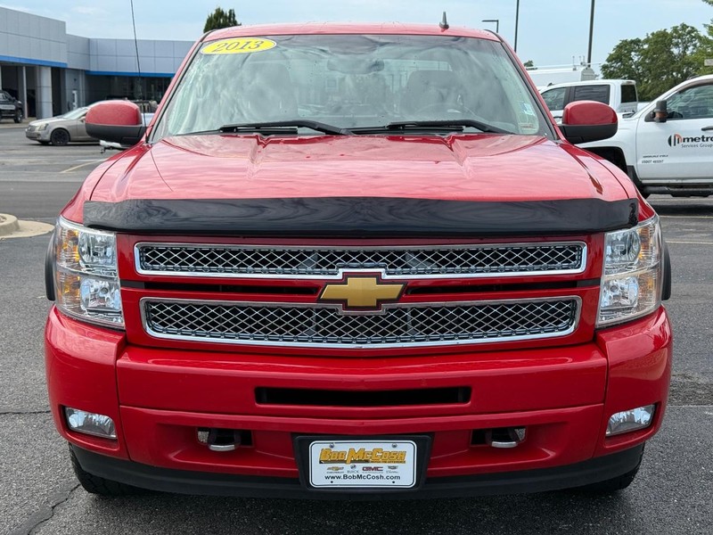 Chevrolet Silverado 1500 Vehicle Full-screen Gallery Image 09