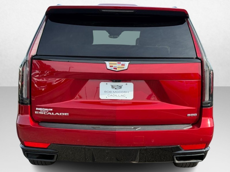 Cadillac Escalade ESV Vehicle Full-screen Gallery Image 04