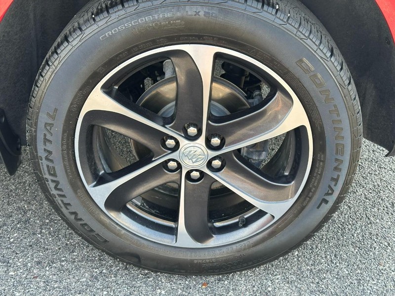 Buick Enclave Vehicle Full-screen Gallery Image 06