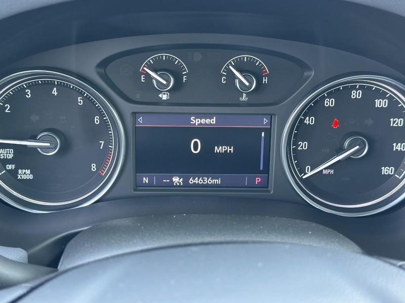 Buick Enclave Vehicle Full-screen Gallery Image 22