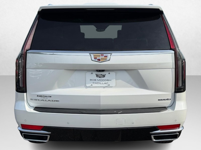 Cadillac Escalade ESV Vehicle Full-screen Gallery Image 04