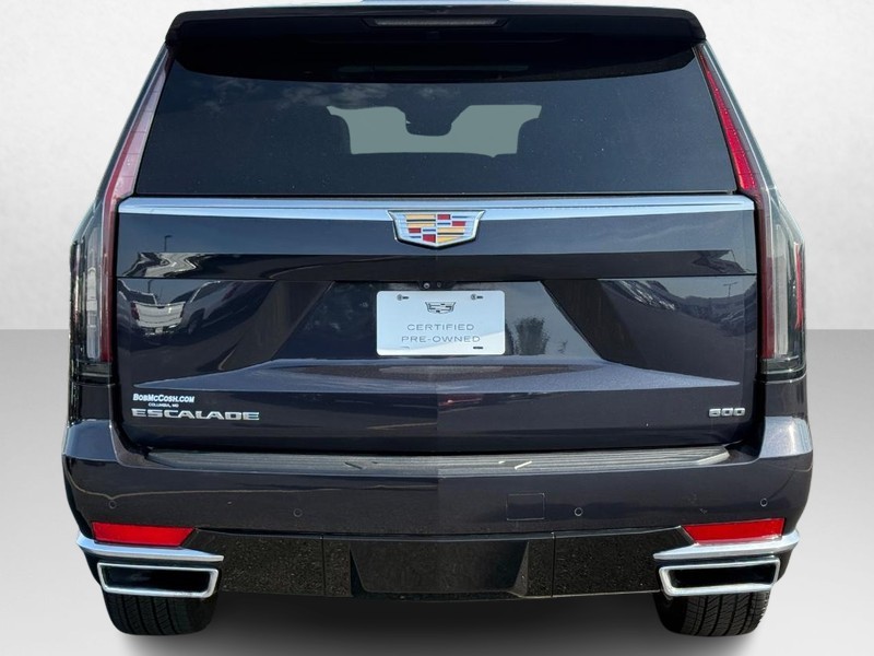 Cadillac Escalade Vehicle Full-screen Gallery Image 04