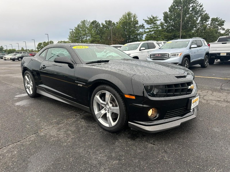 Chevrolet Camaro Vehicle Full-screen Gallery Image 02