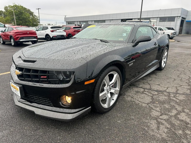 Chevrolet Camaro Vehicle Full-screen Gallery Image 07