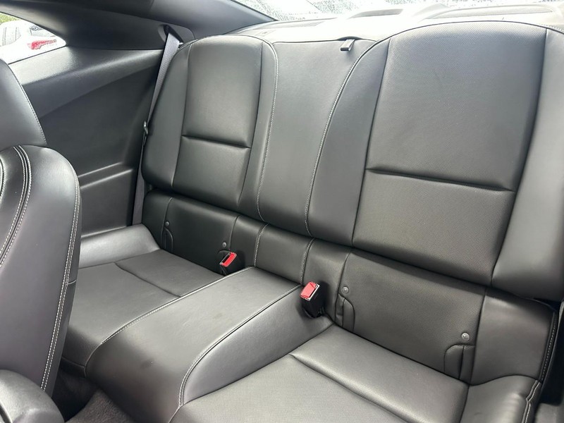 Chevrolet Camaro Vehicle Full-screen Gallery Image 09