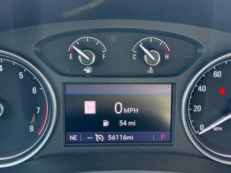 Buick Enclave Vehicle Full-screen Gallery Image 23