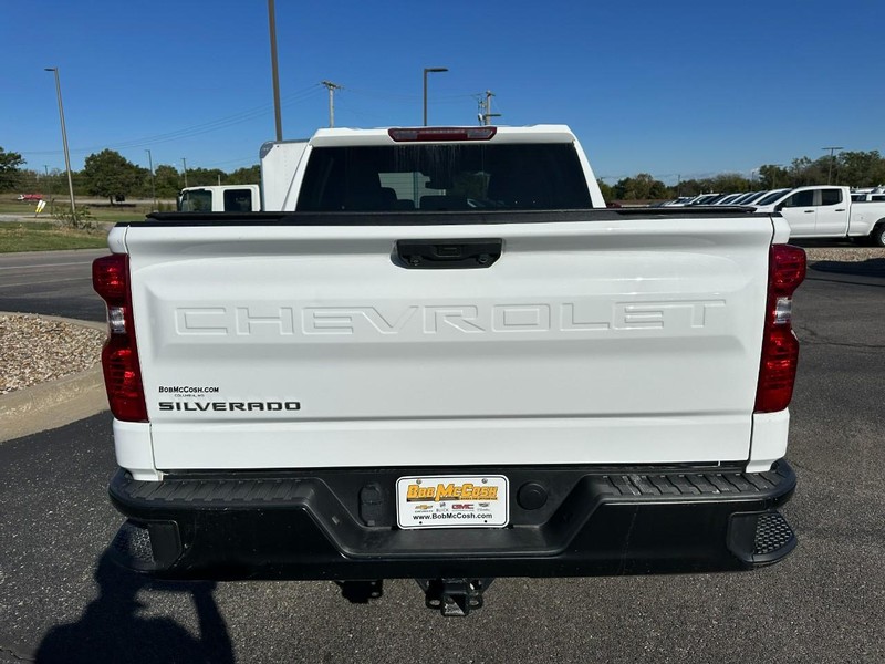Chevrolet Silverado 1500 Vehicle Full-screen Gallery Image 04