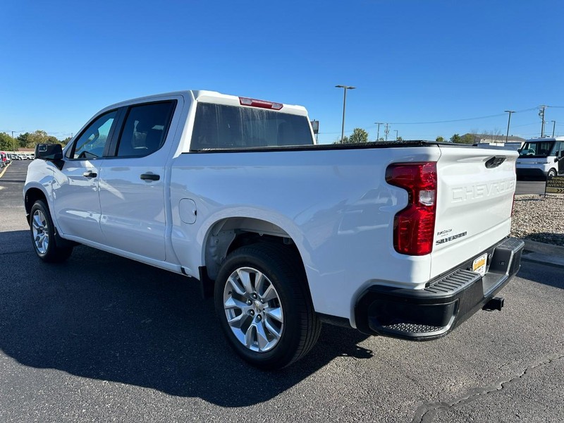 Chevrolet Silverado 1500 Vehicle Full-screen Gallery Image 06