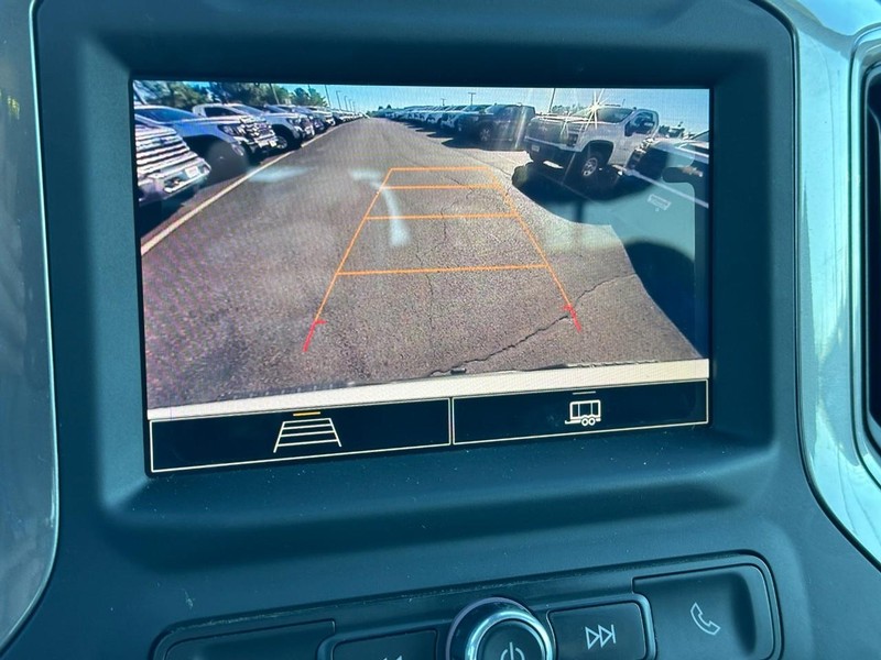 Chevrolet Silverado 1500 Vehicle Full-screen Gallery Image 20