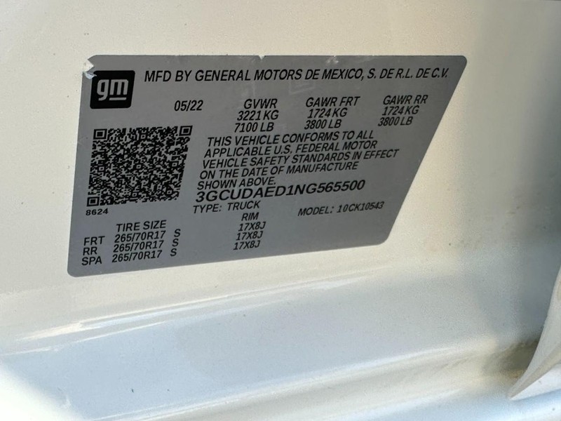 Chevrolet Silverado 1500 Vehicle Full-screen Gallery Image 21