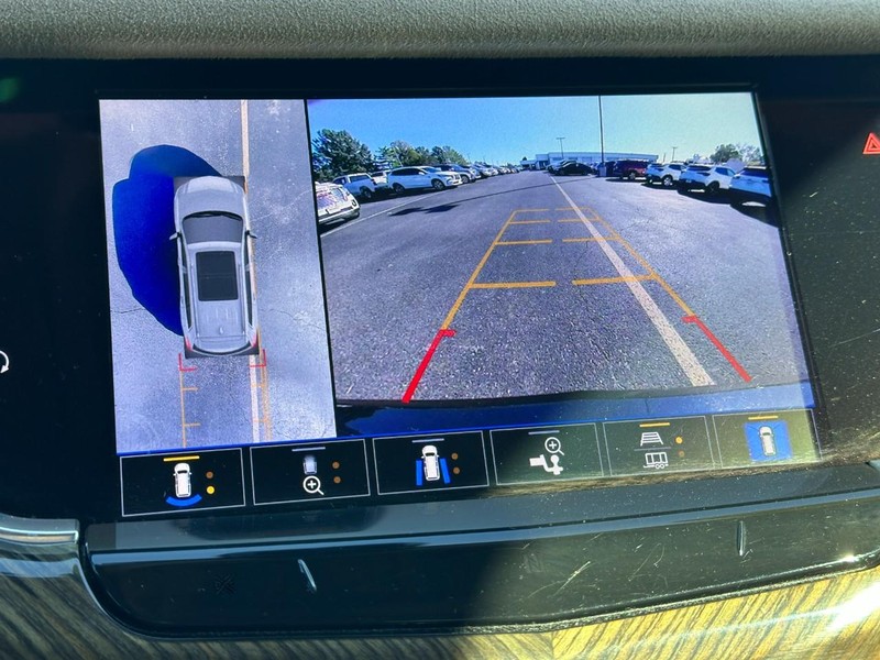 Cadillac XT6 Vehicle Full-screen Gallery Image 23