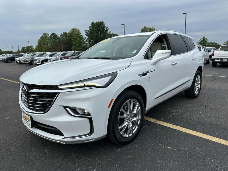 Buick Enclave Vehicle Full-screen Gallery Image 08