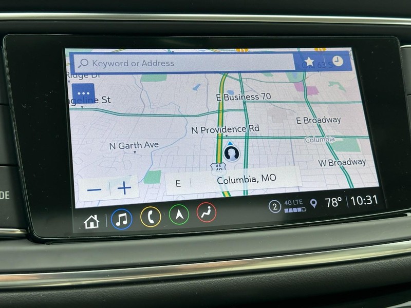 Buick Enclave Vehicle Full-screen Gallery Image 25