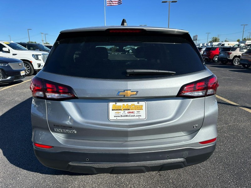 Chevrolet Equinox Vehicle Full-screen Gallery Image 04