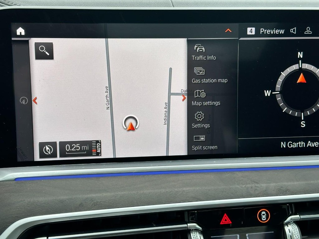 BMW X5 Vehicle Full-screen Gallery Image 24