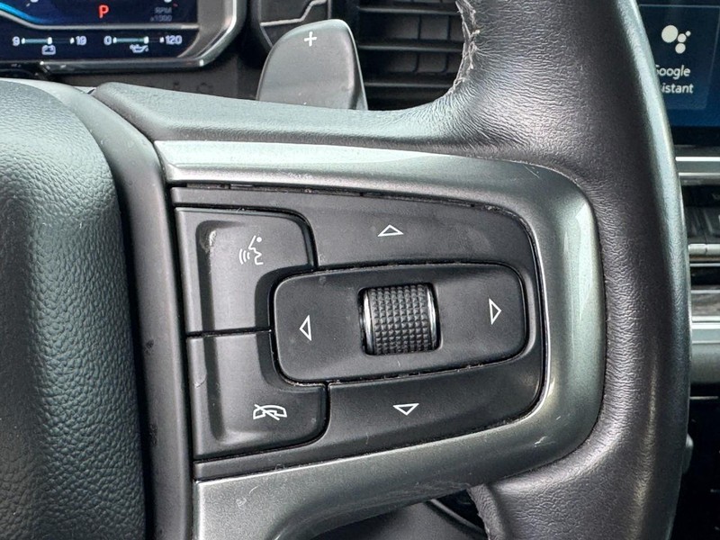 Chevrolet Silverado 1500 Vehicle Full-screen Gallery Image 18