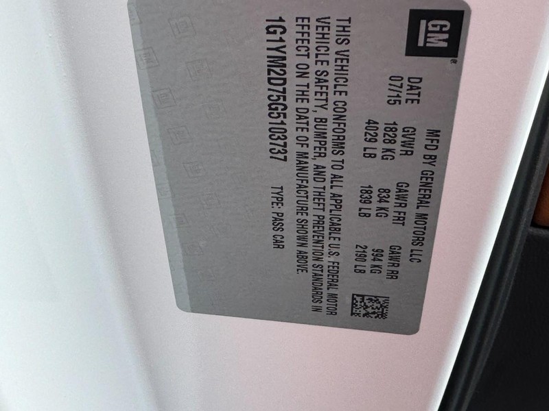 Chevrolet Corvette Vehicle Full-screen Gallery Image 25