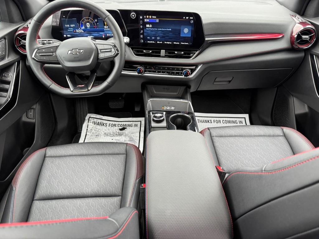 Chevrolet Equinox Vehicle Full-screen Gallery Image 13