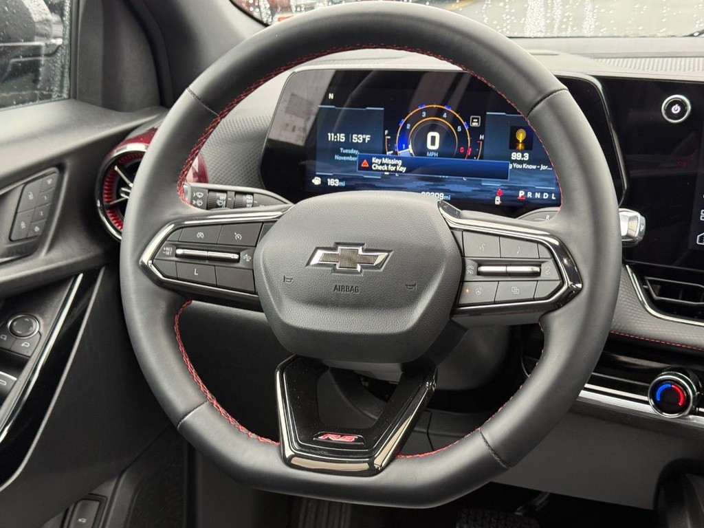 Chevrolet Equinox Vehicle Full-screen Gallery Image 14