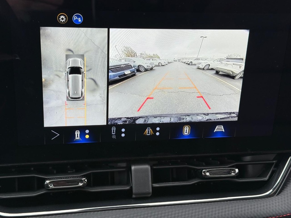 Chevrolet Equinox Vehicle Full-screen Gallery Image 19