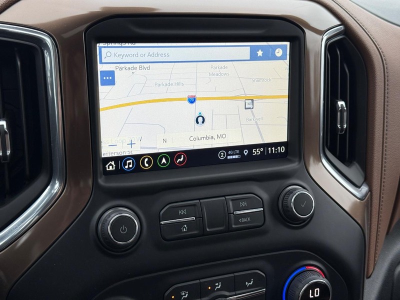 Chevrolet Silverado 1500 Vehicle Full-screen Gallery Image 19