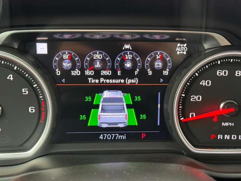 Chevrolet Silverado 1500 Vehicle Full-screen Gallery Image 23