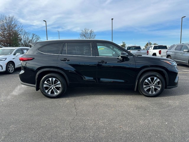 Columbia MO 2022 Toyota Highlander more details - toyota highlander