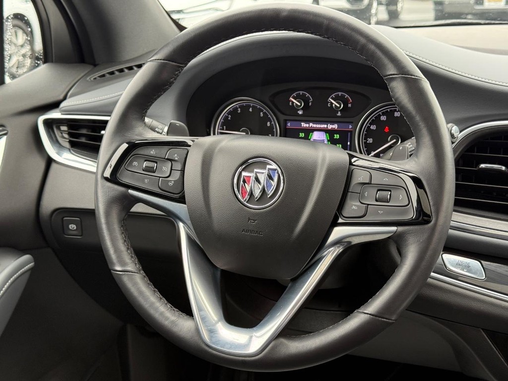 Buick Enclave Vehicle Full-screen Gallery Image 14