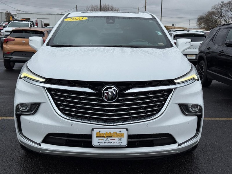 Buick Enclave Vehicle Full-screen Gallery Image 09