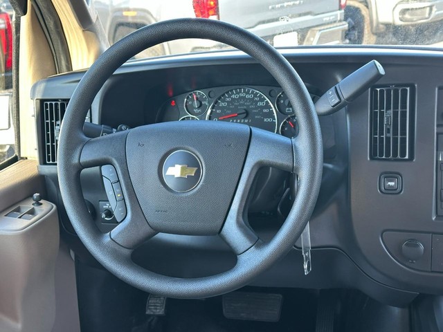 2025 Chevrolet Express Cargo Work Van - Photo 6