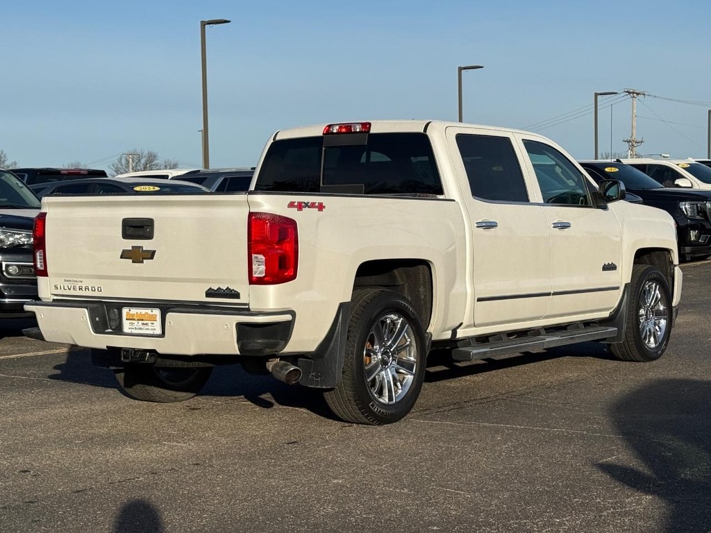 Chevrolet Silverado 1500 Vehicle Full-screen Gallery Image 03