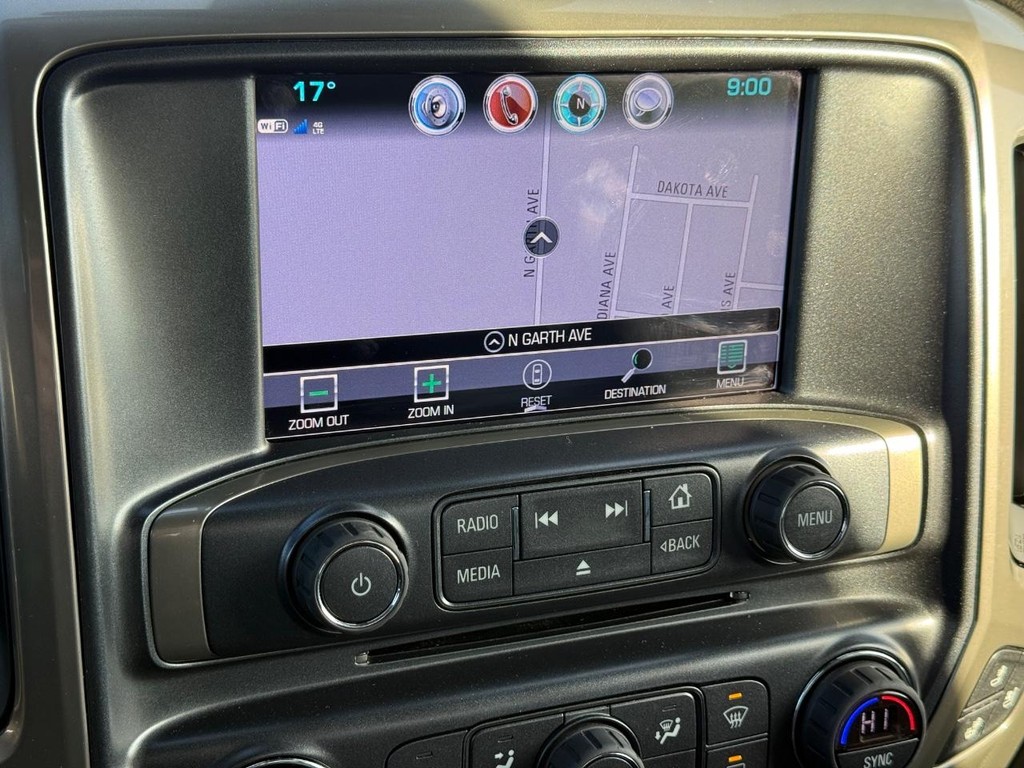 Chevrolet Silverado 1500 Vehicle Full-screen Gallery Image 16