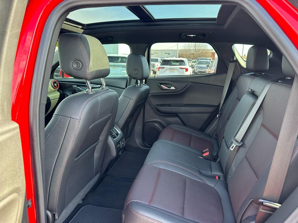 Chevrolet Blazer Vehicle Full-screen Gallery Image 10