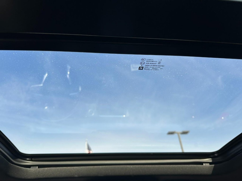 Chevrolet Blazer Vehicle Full-screen Gallery Image 11