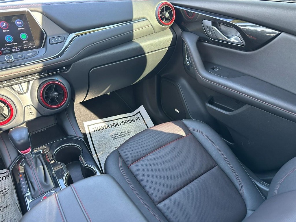 Chevrolet Blazer Vehicle Full-screen Gallery Image 16