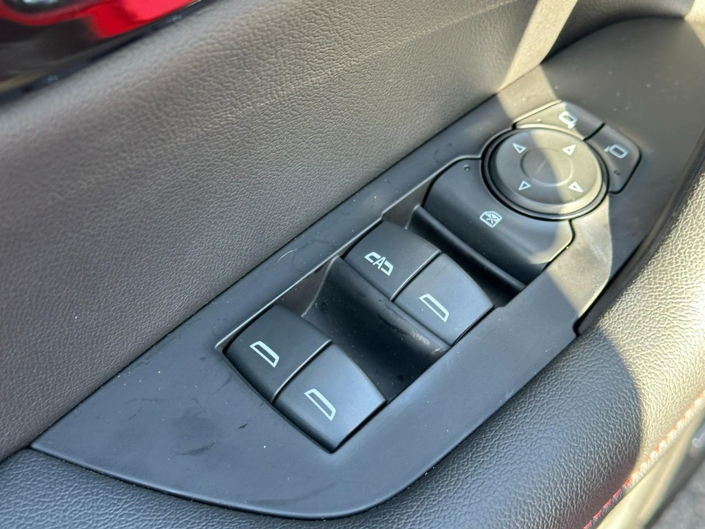 Chevrolet Blazer Vehicle Full-screen Gallery Image 17