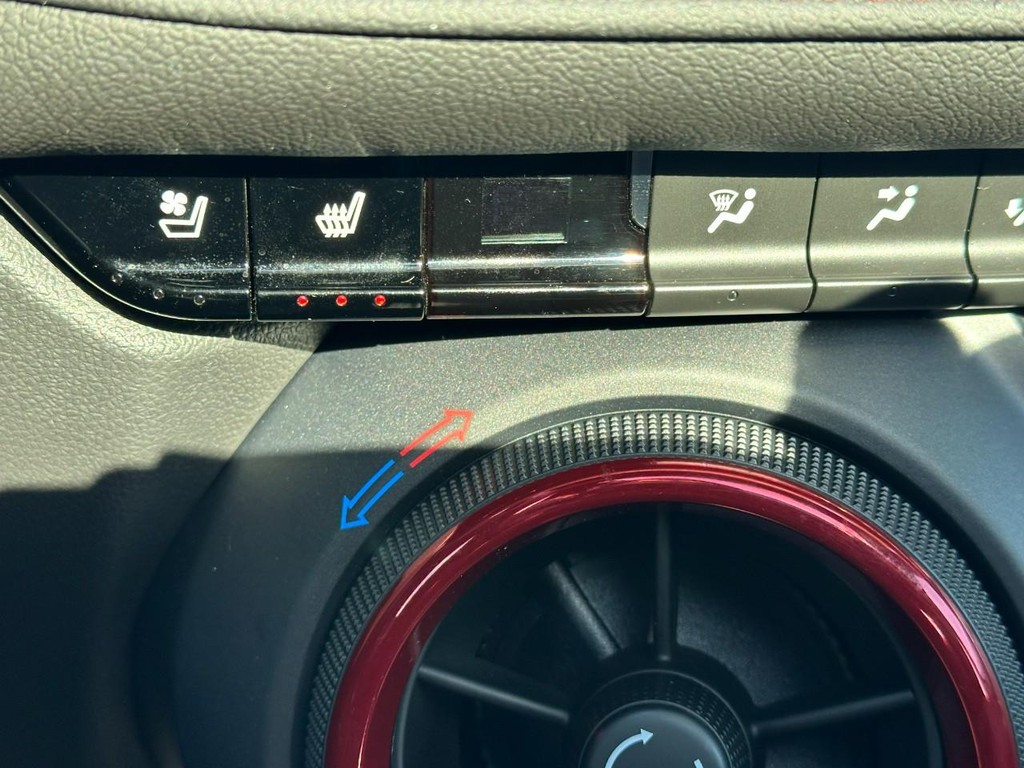 Chevrolet Blazer Vehicle Full-screen Gallery Image 24